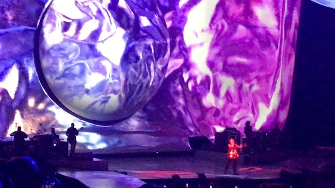 Dangerous woman ~ Ariana grande (live) @sportpaleis Antwerpen (Belgium) 30/08/2019