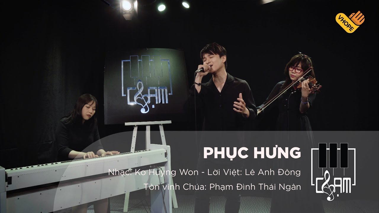 VHOPE | Phục Hưng - Phạm Đình Thái Ngân | CHẠM - Live Acoustic