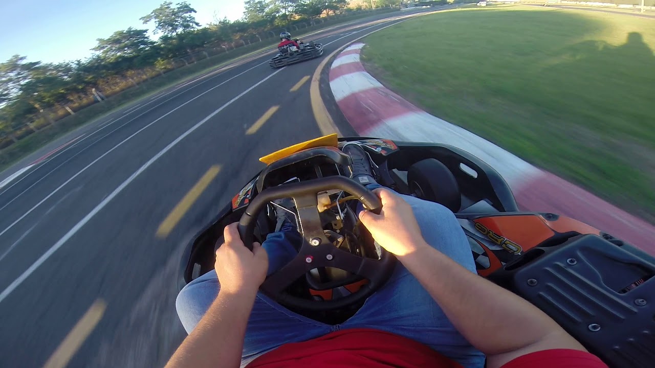 gara di gokart tra colleghi di lavoro a Circuito di Siena 145kg contro tutti