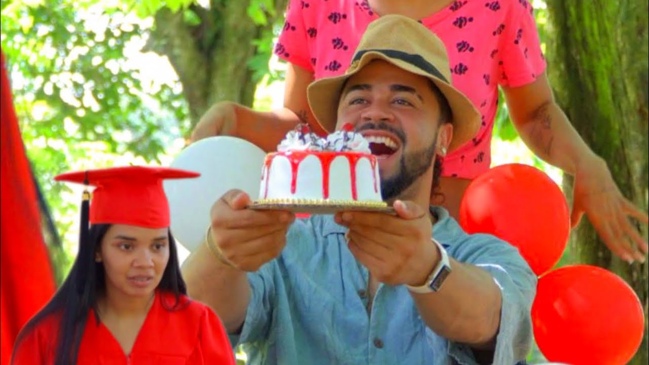 Abandona a su esposo después de graduarse y mira que le pasa al final 💔🎓 #historia #viralvideo
