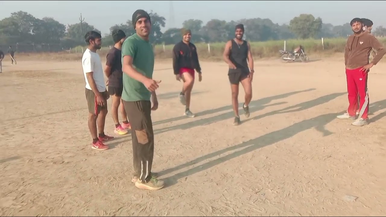 Ground gaye the Aaj Ham dekhne gaye the fauj ki taiyari kaise chal rahi hai badhiya chal rahi hai ❤️