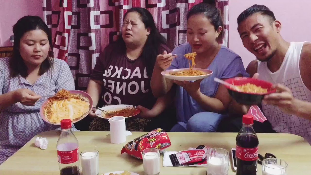 2x spicy Ramen challenge with girls || Tibetan vlogger || Bir||