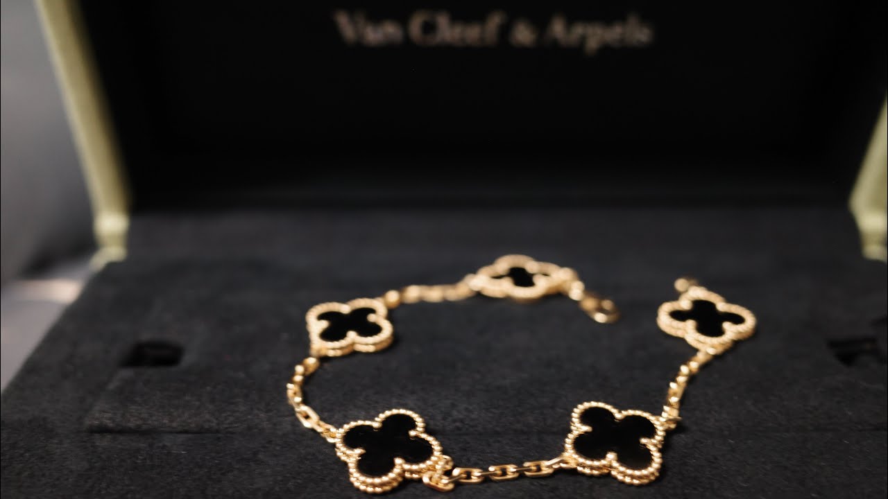 Unboxing/Preview - VCA Vintage Alhambra 5-motif Bracelet in Onyx สร้อยข้อมือที่คนทั่วโลกหลงรัก