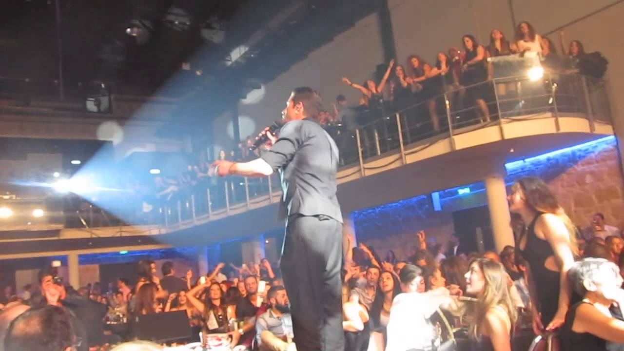 Akousa, Poutana sti psixi k.a. - Nikos oikonomopoulos (Royal Hall, Kipros, 15.11.2014)