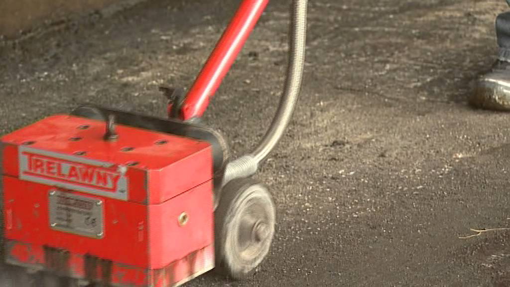 Effectief vloeren opruwen met de Trelawny TH11 klopper