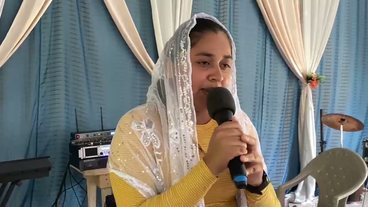 cantando por primera bes esta alabanza en la iglesia nueva luz. pentecostes unida