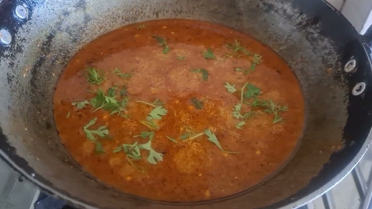  आजची रेसिपी आहे झणझणीत असा आमटीचा कट भज्याची भाजी,/budget recipe auntie/