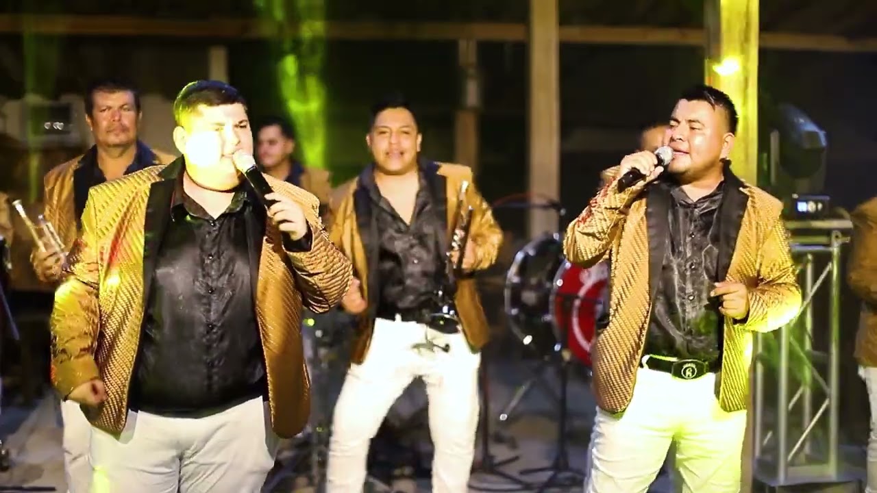 Popurrí: Era Cabron El Viejo, Los Tres Gallos, El Rayo De Sinaloa, El Chuma | En Vivo Vol. I