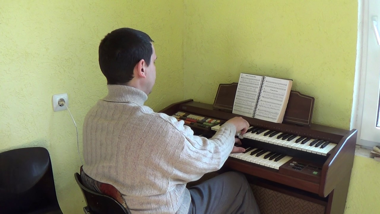 &Oacute; Alma Que Choras - Organista Bujor Florin Lucian tocando o &Oacute;rg&atilde;o Technics SX-E22L