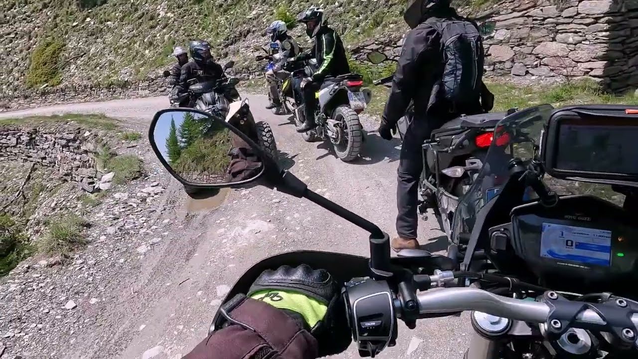 Monte Jafferau in sella alla Moto Guzzi V85 TT