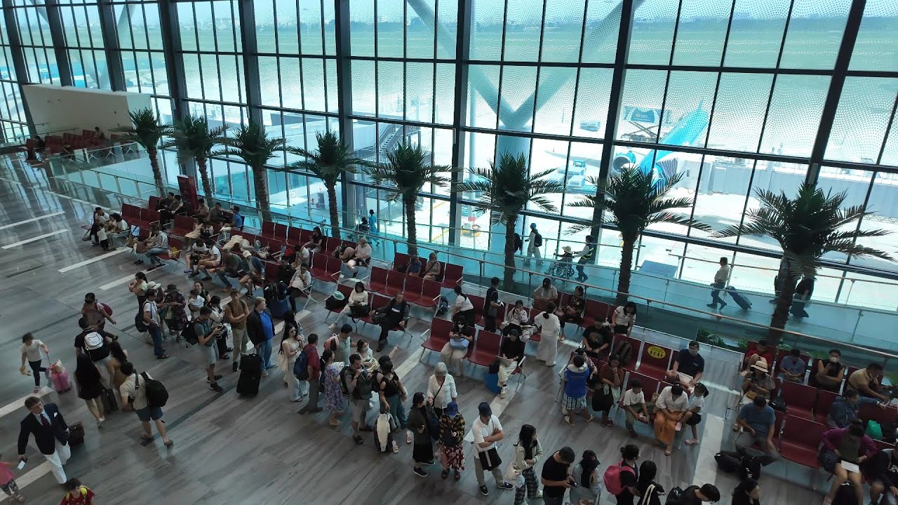 Vietnam’s Newest Airport Terminal – Exploring Terminal 3 at TSN