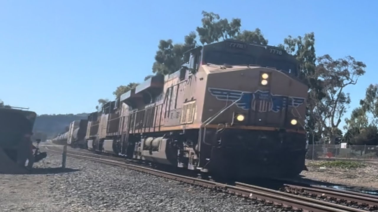 Weekly video with Union Pacific GEVO locomotive 7778 pulling the Guadalupe local ￼