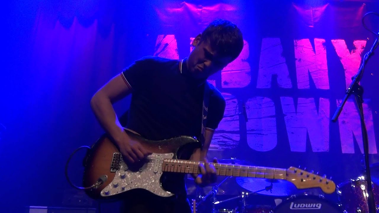 Guy Smeets   De Bosuil Weert 25 september 2015  Alchemy Just don't care