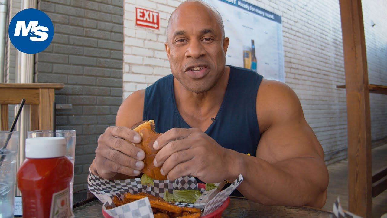 🍔 Cheat Meals with Pro Bodybuilders 🍟 | Picky Eater Edition w/ Victor Martinez