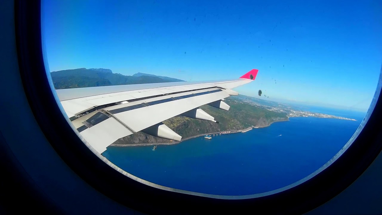 AIR MAURITIUS A340 | SSR International airport MRU  ✈ ✈   Roland Garros Airport RUN