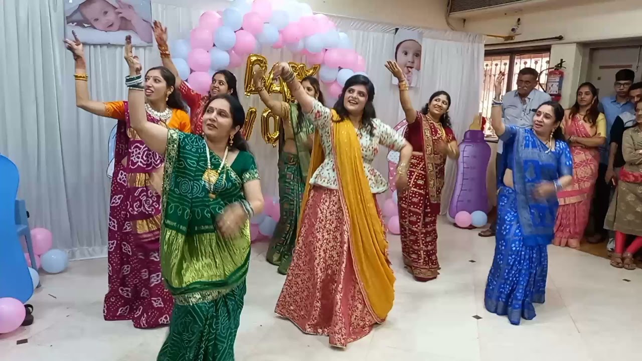 Baby shower dance
