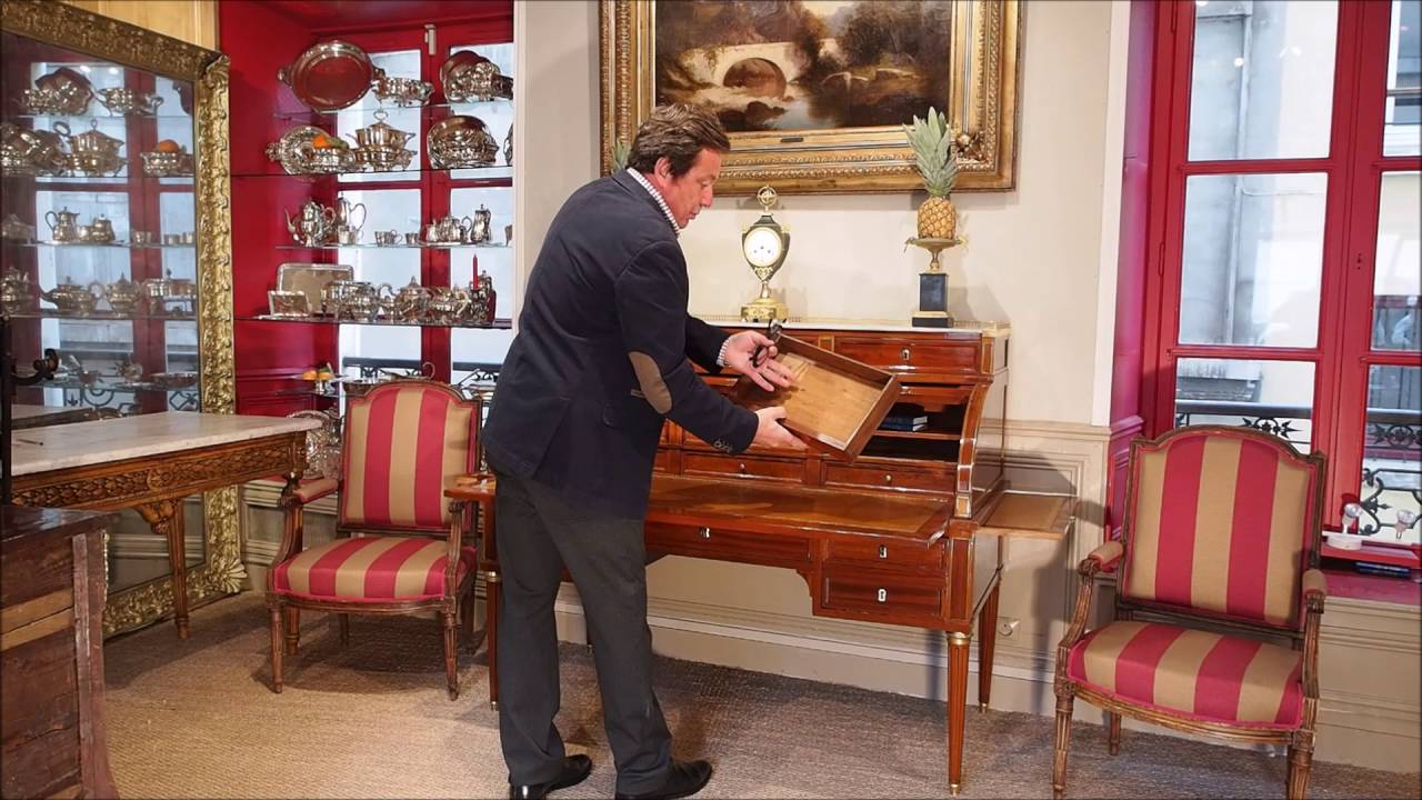 Bureau à cylindre d'époque Louis XVI présenté par l'antiquaire Philippe Leclercq