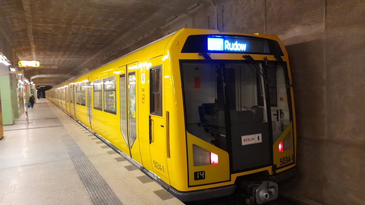 Mitfahrt in der U7 von Rathaus Spandau bis Yorckstraße im H01 5034-2