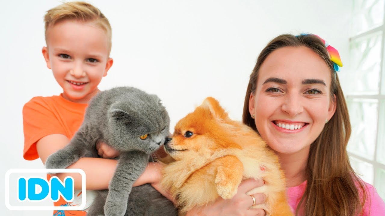 Vlad dan Mom bertukar hewan peliharaan kucing dan anjing