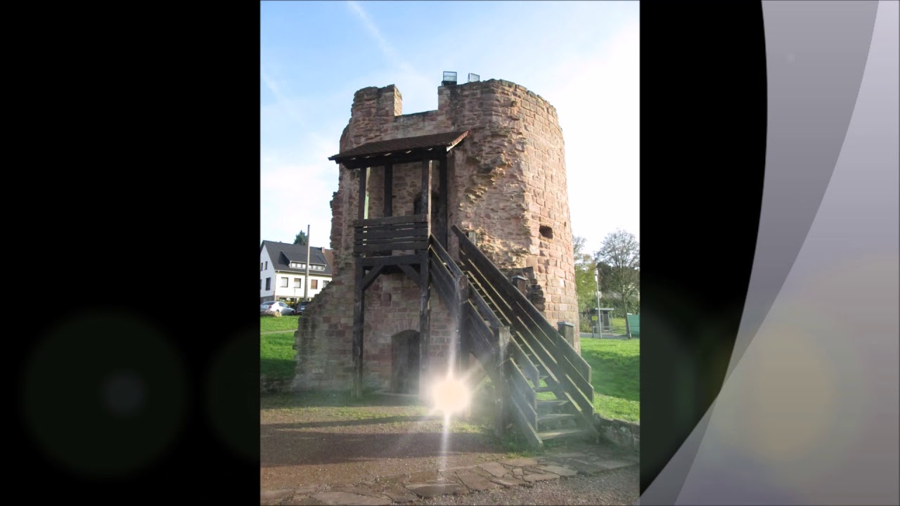Die Halde Viktoria in Püttlingen und die Burg Bucherbach in Köllerbach..