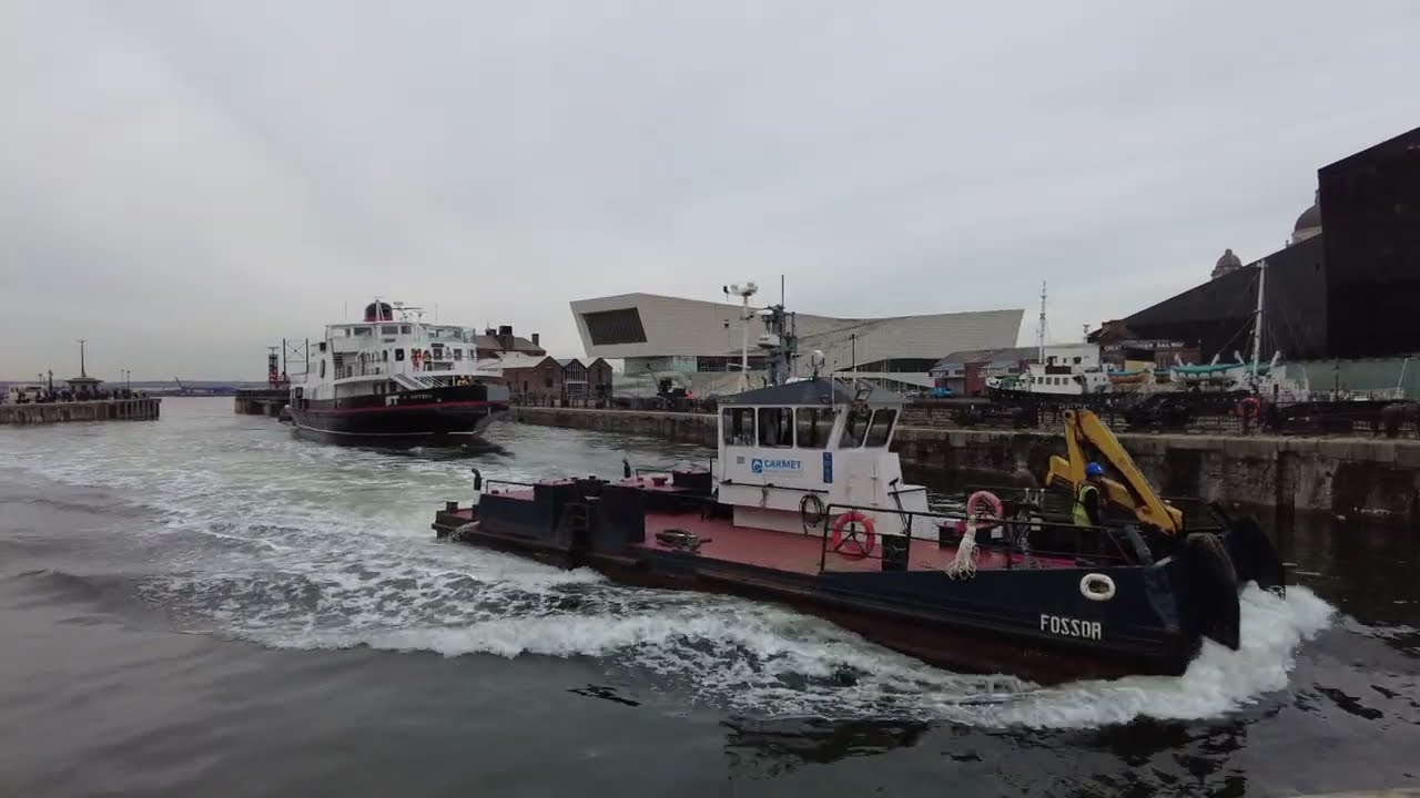 Daffodil Ferry enters into Canning Dock Liverpool 18th November 2024
