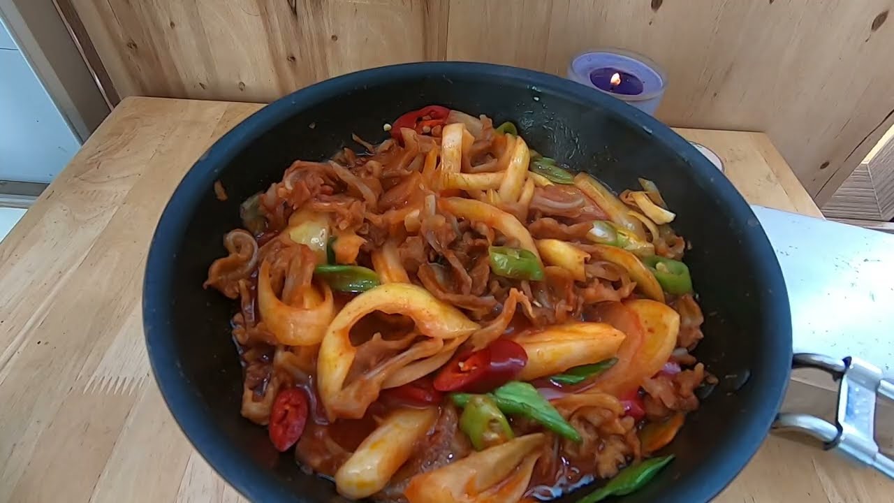 A River Runs Through It : Spring is here! Spicy Stir-fried Pork Belly Cartilage