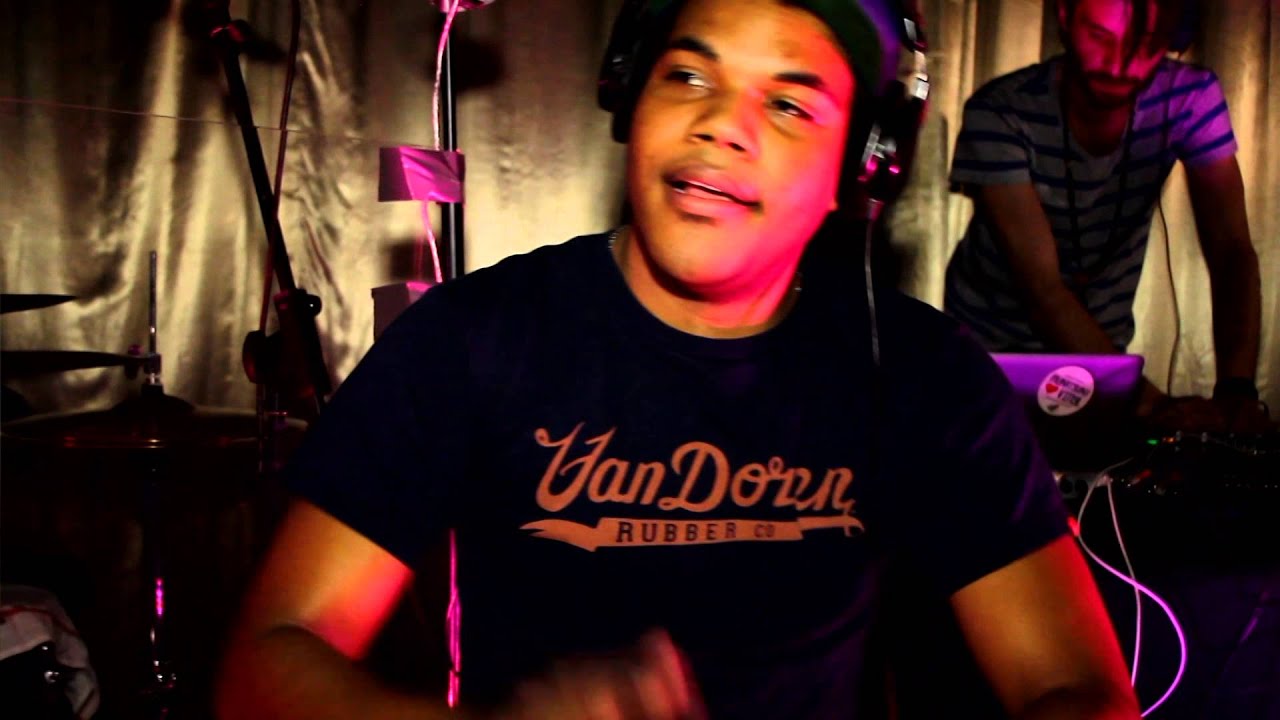 Collage Lounge Video Promo (trupa GOLAN)