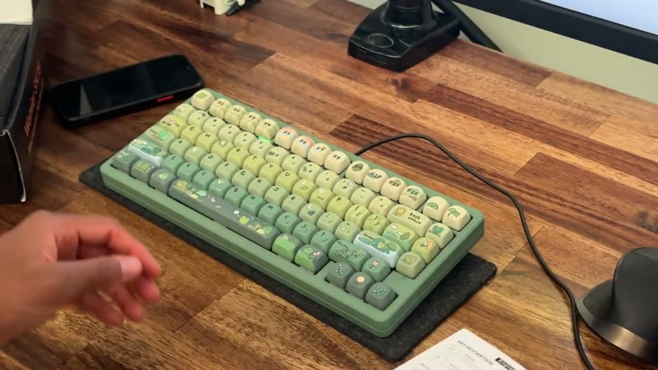 Проблема с миганием F4 на Womier SK75 — как исправить