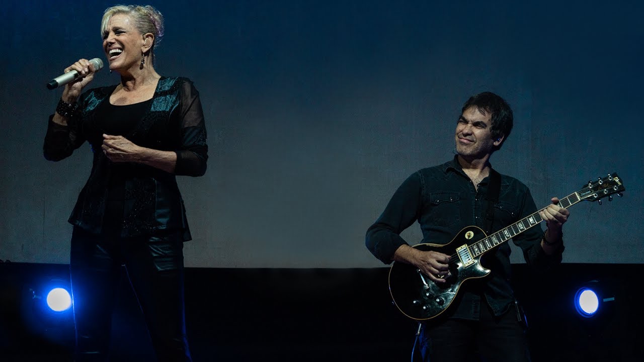 Desconfío (Pappo)- Valeria Lynch y Mariano Martínez