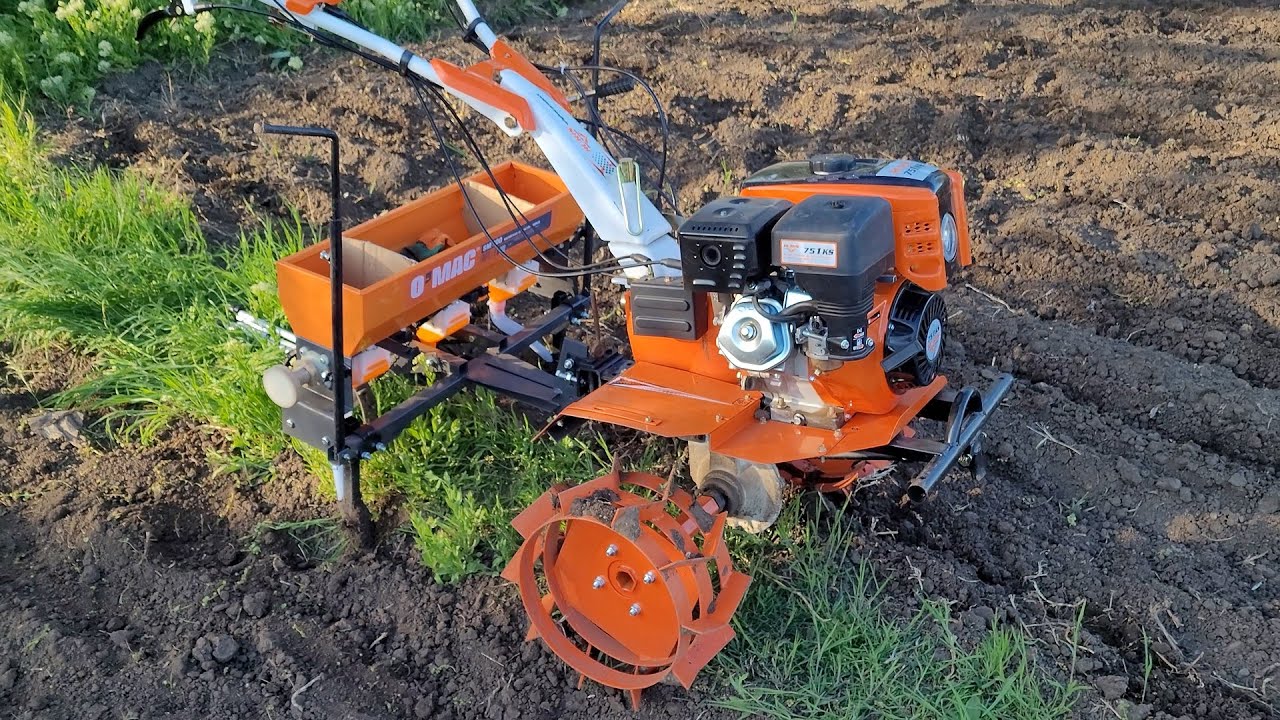 Semanare porumb cu semanatoarea pe 3 randuri pentru motocultor / motosapa O-MAC SM-300