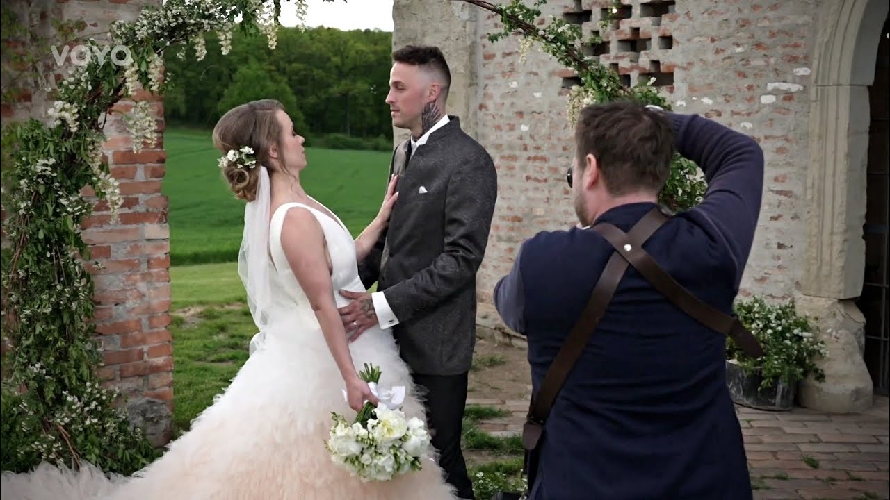 OBŘAD I. páru. NUANCE pro TV NOVA, Svatba na první pohled, obřad pod širým nebem.