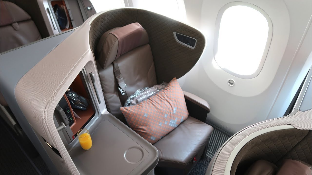 Singapore Airlines B787 Dreamliner Business Class from Bali to Singapore