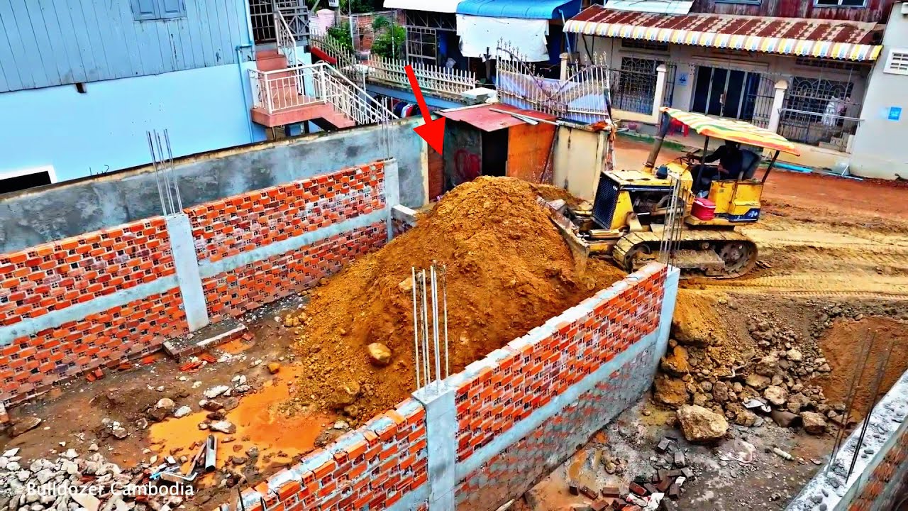 Unexpected new project running push land to fill gaps between foundations