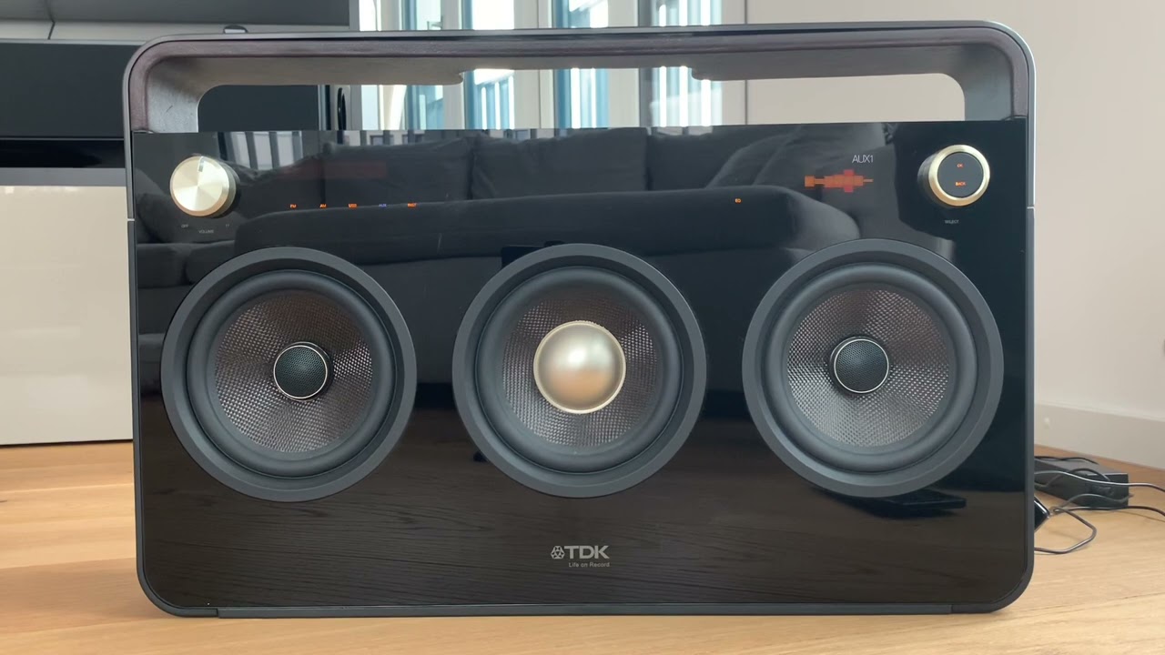 TDK 3 Speaker Boombox ETP 68103 Bass Test
