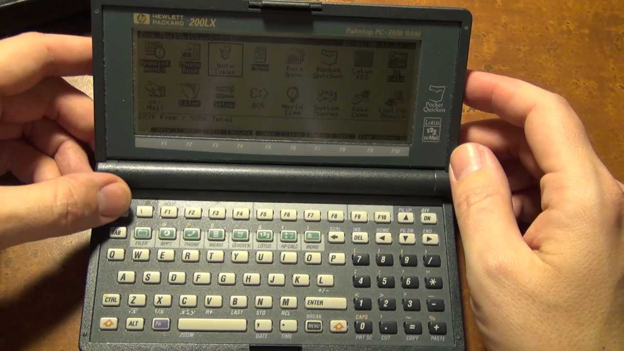 ИТ-музей: обзор портативного хендхелда ПК HP 200LX, 1994г.