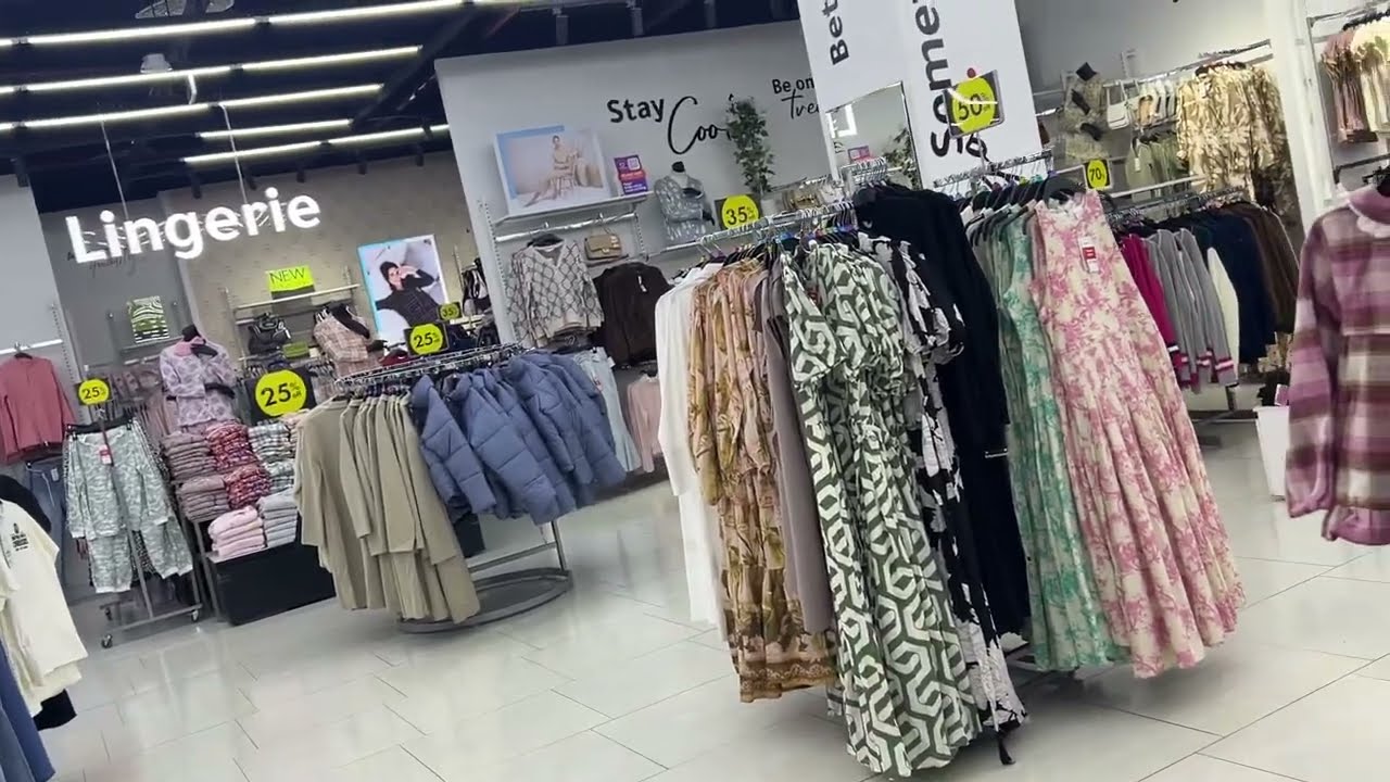 REDTAG в ТРЦ COMPASS скидки ,красивые вещи .