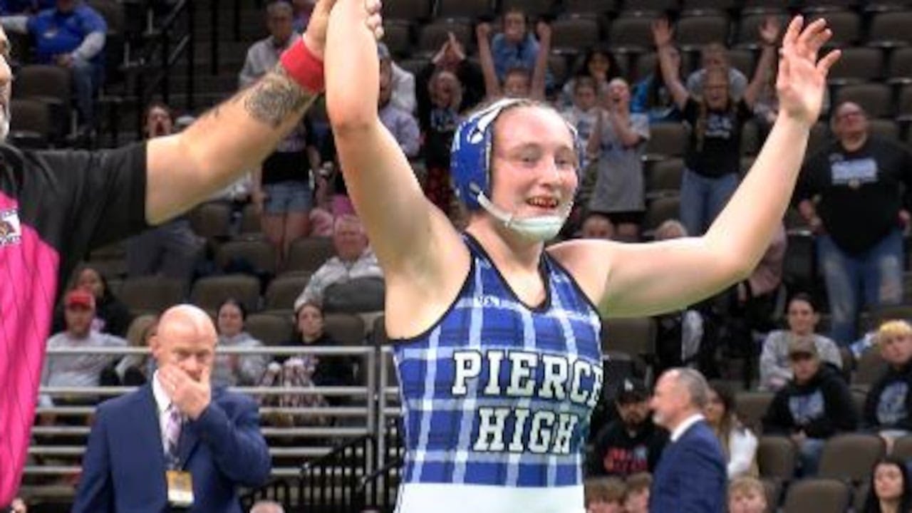 Five Siouxland wrestlers bring home gold from NSAA Girls State Wrestling
