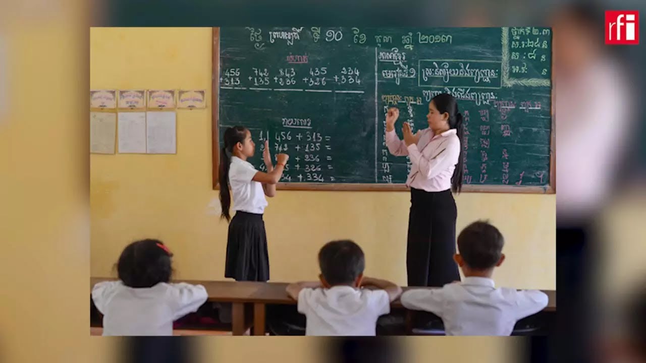 តើគ្រូបង្រៀនក្របខណ្ឌរដ្ឋគួរតែបញ្ឈប់ការបន្ថែមម៉ោងបង្រៀននៅសាលាឯកជន?