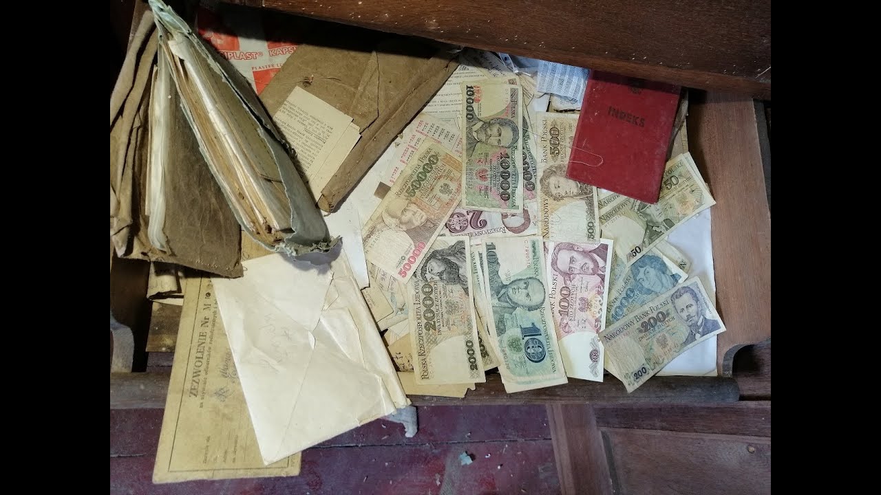 Skarby z czasu PRL w opuszczonym domu PEPOL URBEX
