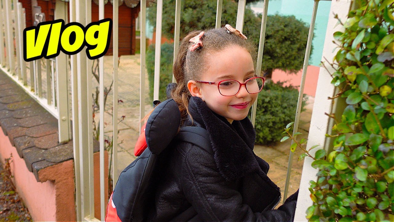 VLOG   Grosse surprise pour les filles ! Kamilia trop heureuse^^