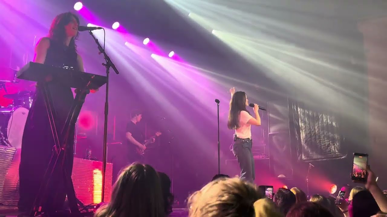 Sigrid - Strangers | Live Melkweg Amsterdam 2026
