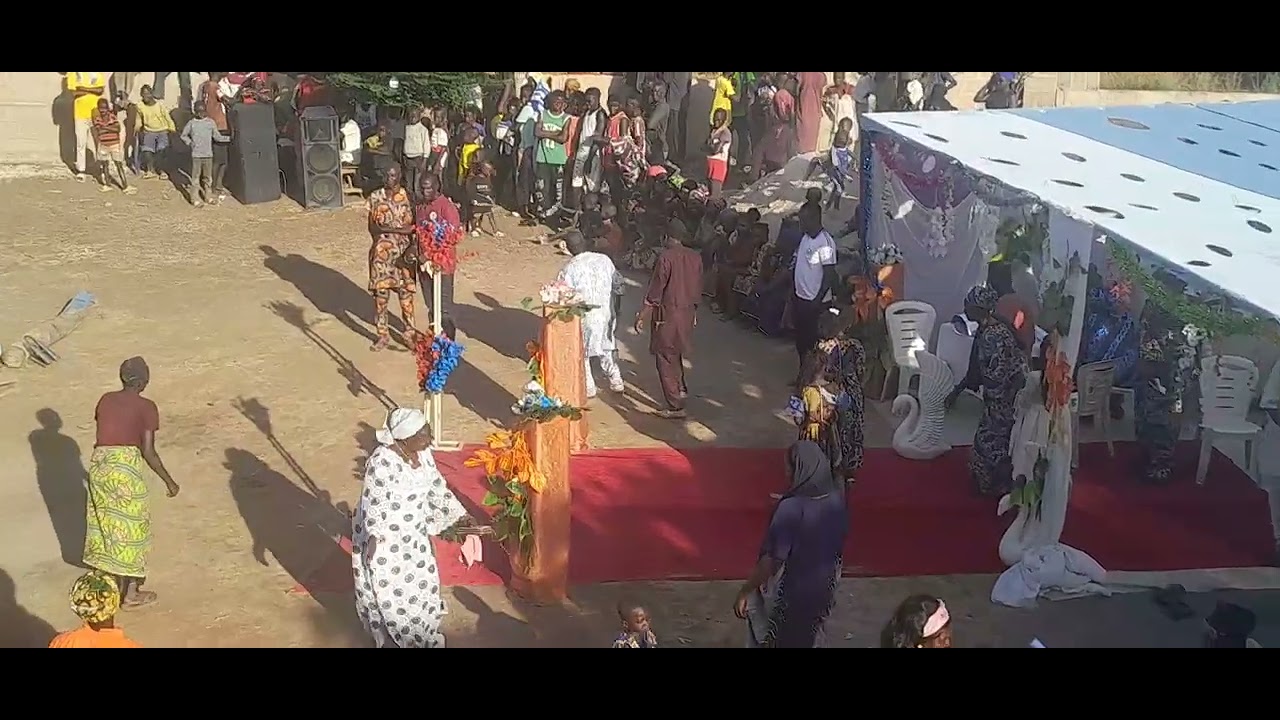 Kwah traditional dancers 