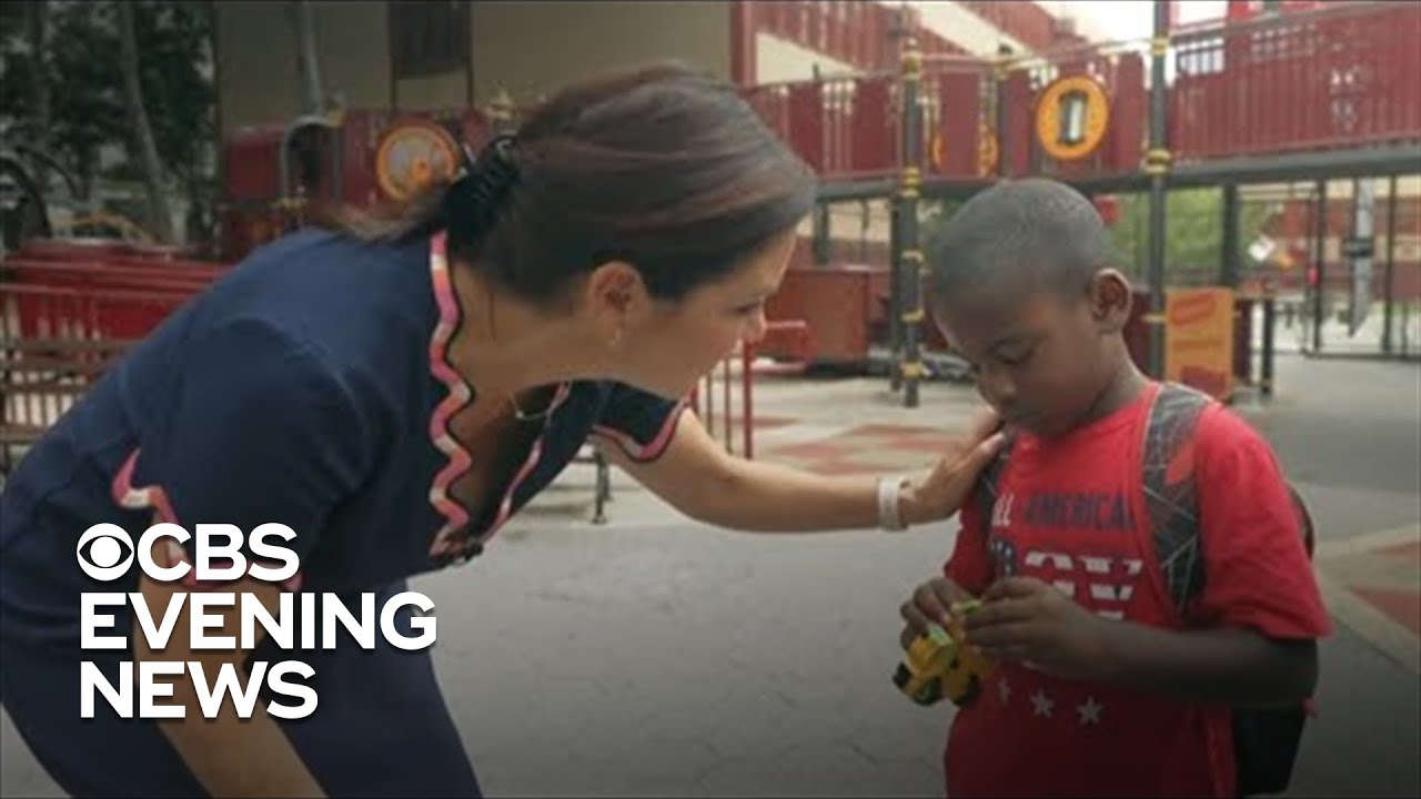 Volunteers supply homeless students with backpacks