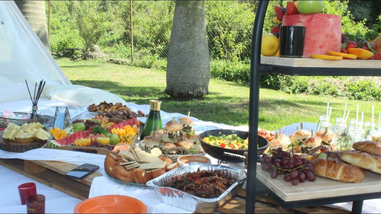 Lakeside Picnic Setup Decoration Ideas | IG Worthy Luxurious Picnic Set-up | HOMEDREAM