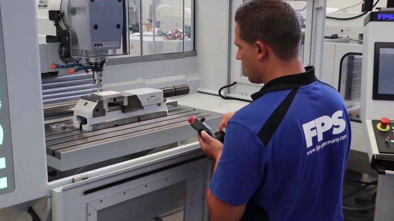 Universal Fräs- und Bohrmaschine FPS 620M NC