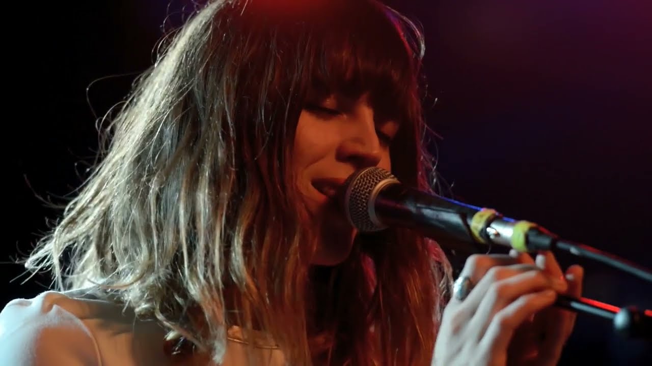 Melody's Echo Chamber perform 