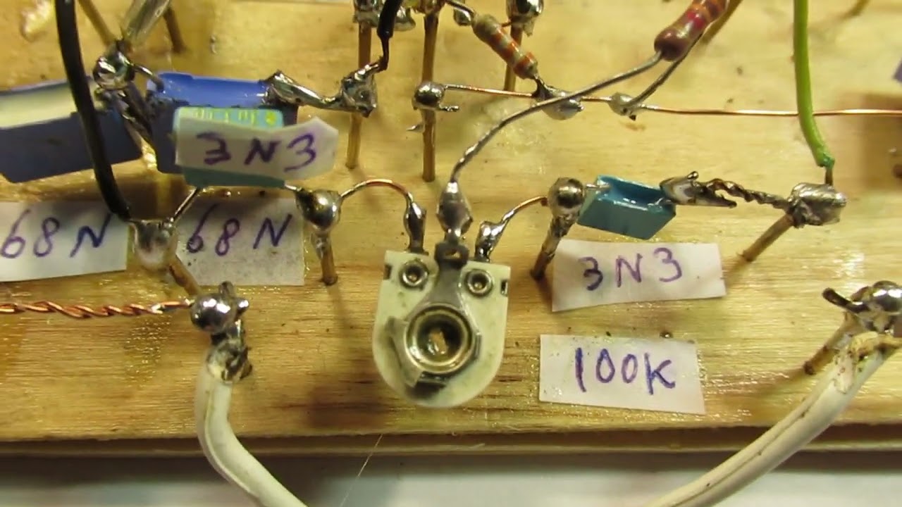 Audio pre amplifier & tone control (bass-high),  a classical circuit of the 1970s demo & schematic