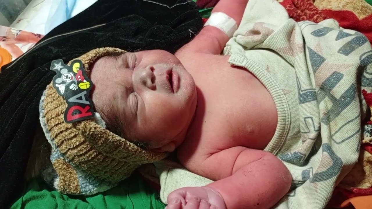 Newborn baby 
