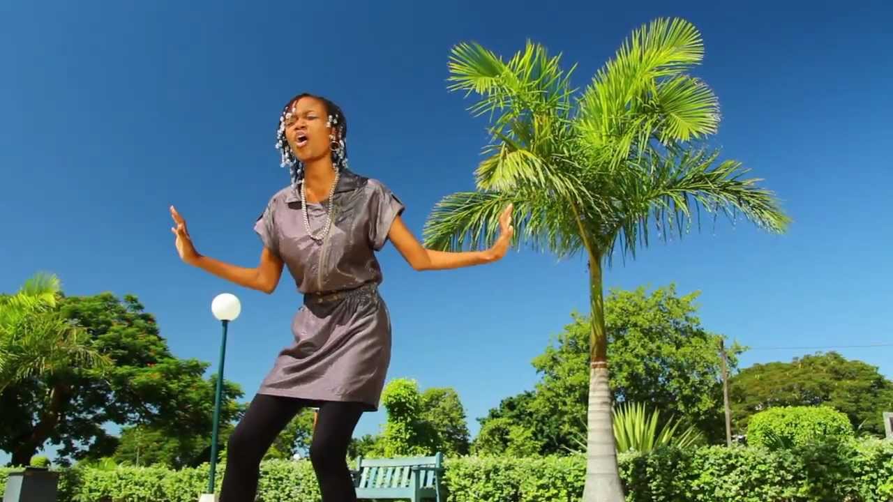 kuka - Criança Feliz (official video)