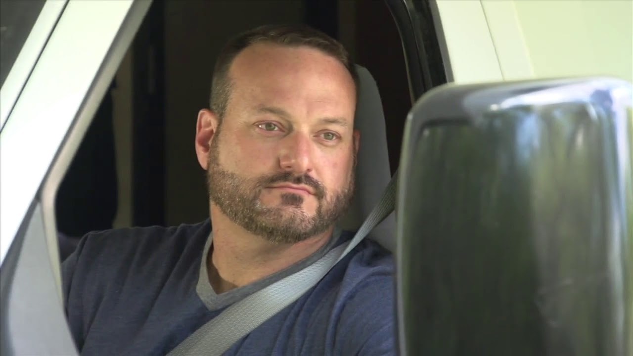 Cruise America C25 Standard Motorhome - Features and Benefits